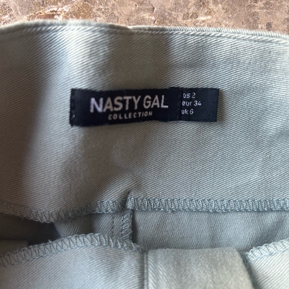 nasty gal mint shorts with belt - Picture 3 of 3